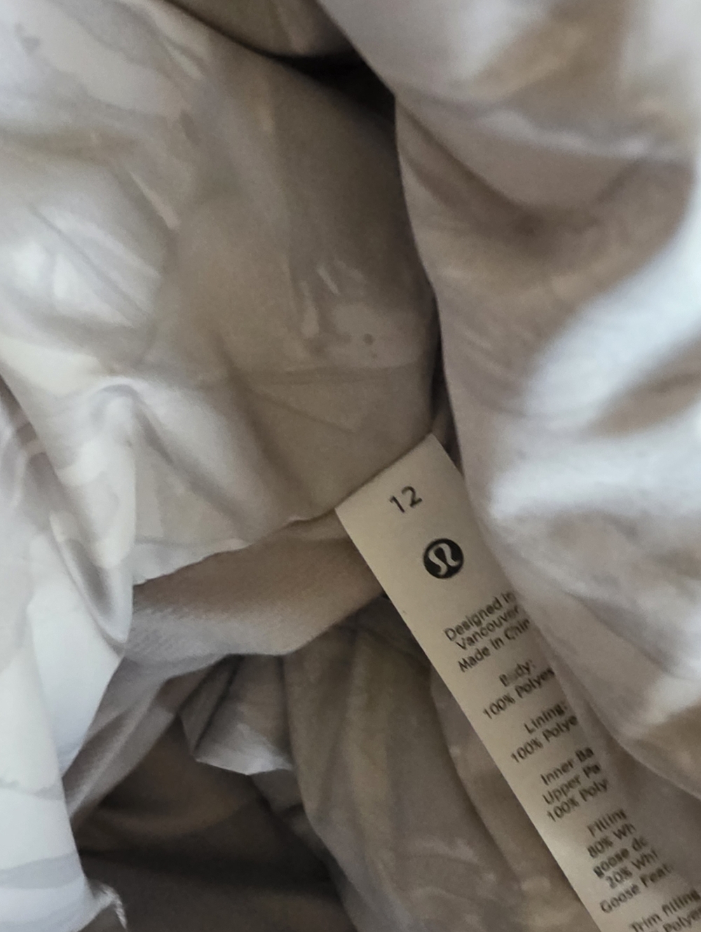 Lululemon Transformable ParkaMaple Metamorphosis Light Neutral Multi - Picture 6 of 6
